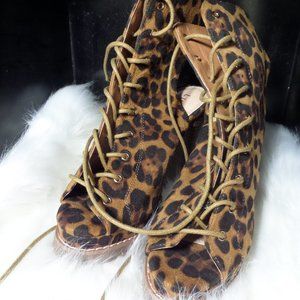 Liliana Leopard Peeptoe Booties!!!!